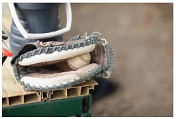 キャッチャーミットとボール