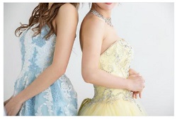 キャバクラの女性